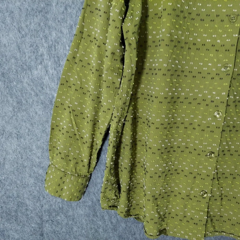 Joan Rivers Women Button Up Shirt M Green Boho‎ Textured Clipped Dot Long Sleeve
